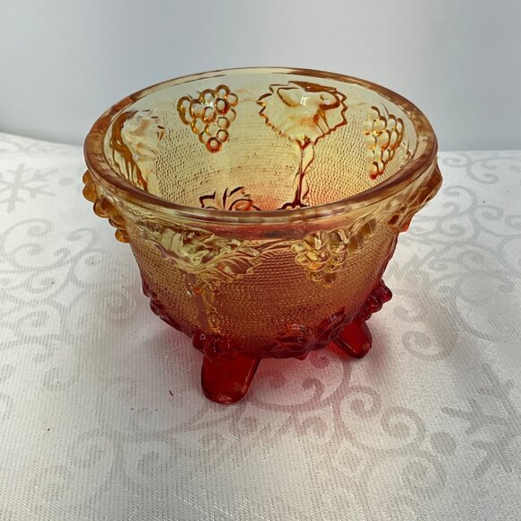 Vintage Amberina Glass Grape Leaf Footed Bowl Glows Orange - Picture 4 of 10